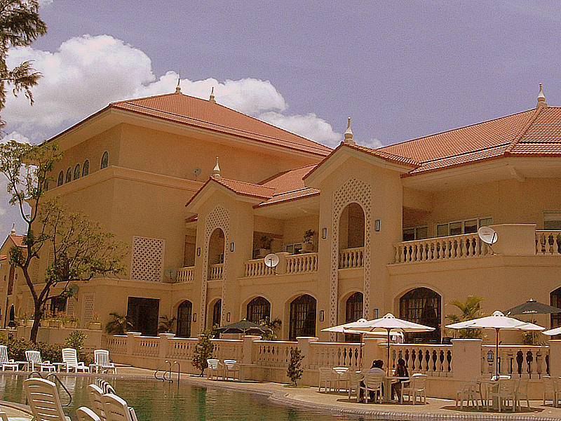 Club Morocco Resort And Country Club Subic Exterior foto