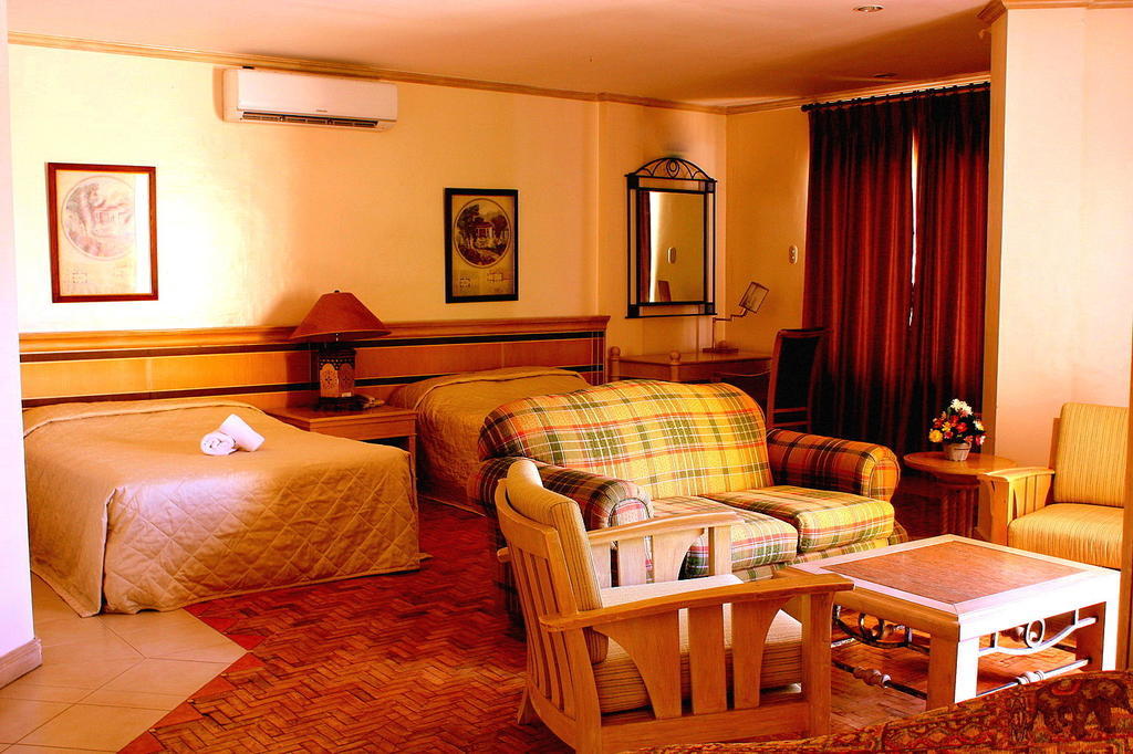 Club Morocco Resort And Country Club Subic Habitación foto