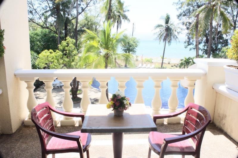 Club Morocco Resort And Country Club Subic Exterior foto